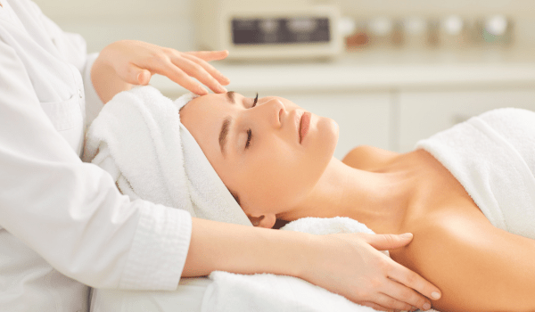 Corso di Estetica Viso e Trucco