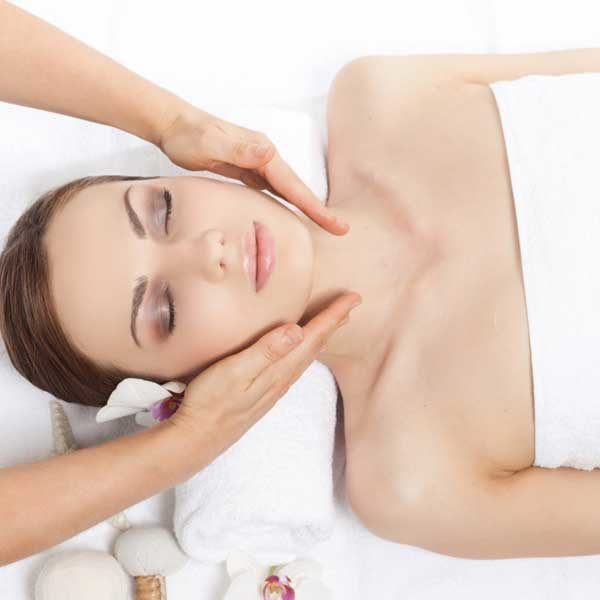 MASSAGGIO SHIATSU IN ESTETICA - Corsi estivi promozionali