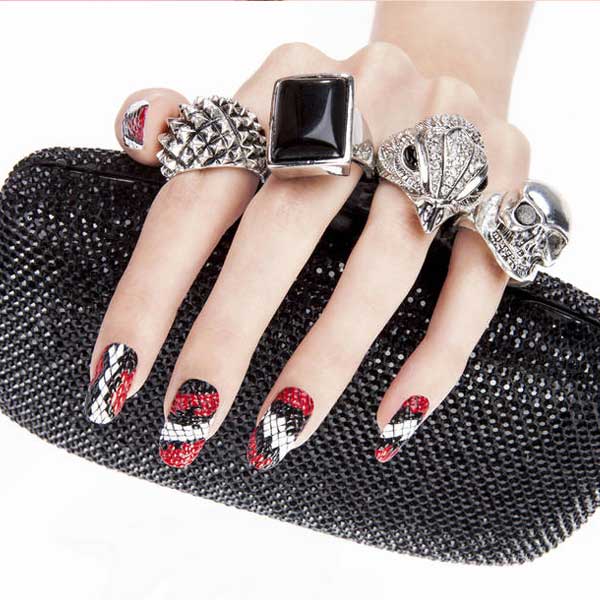 NAIL ART DESIGN - Corsi estivi promozionali